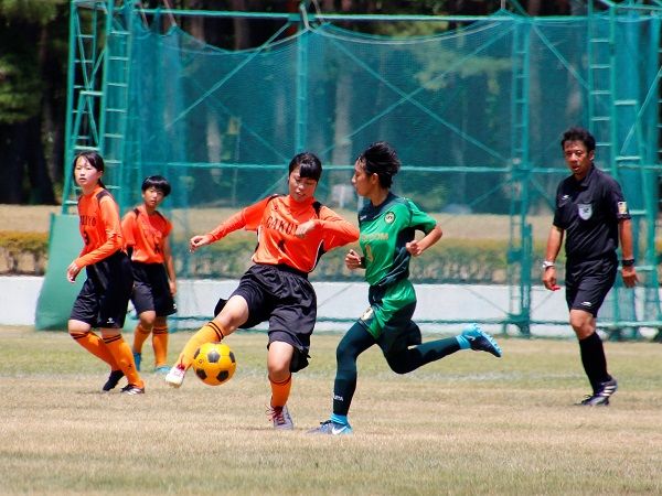東北復興支援おおまぴょんカップ女子サッカー大会で選手が交流
