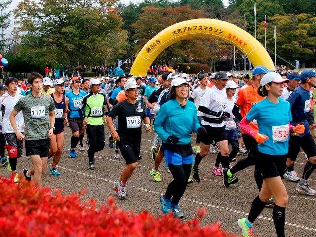 伝統の大会に3400人がエントリー　大町アルプスマラソン