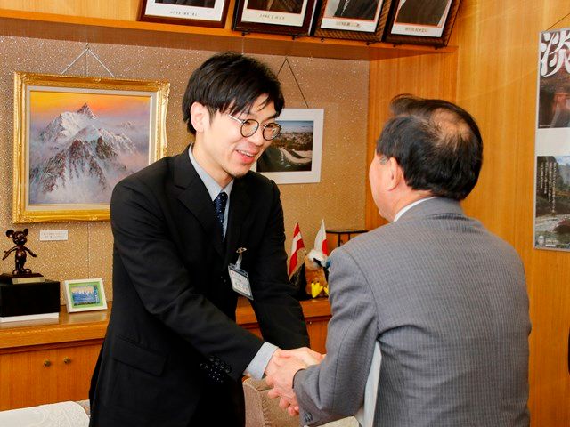 髙松永和さんに地域おこし協力隊を委嘱