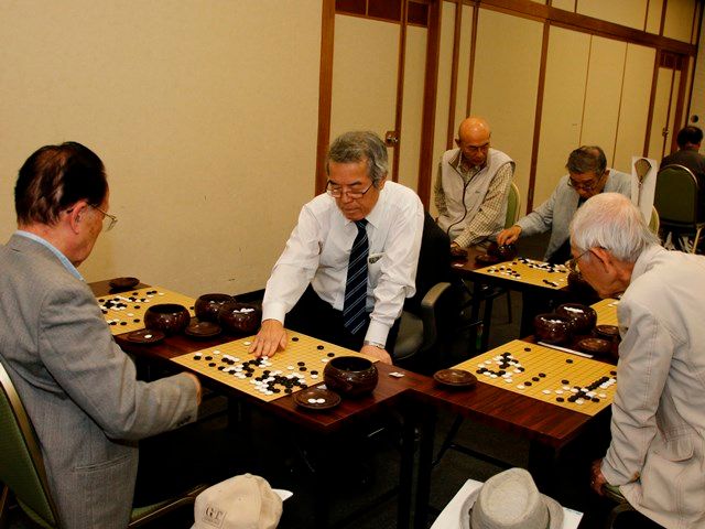 囲碁ファンが全国から集結　アルプス囲碁村まつり