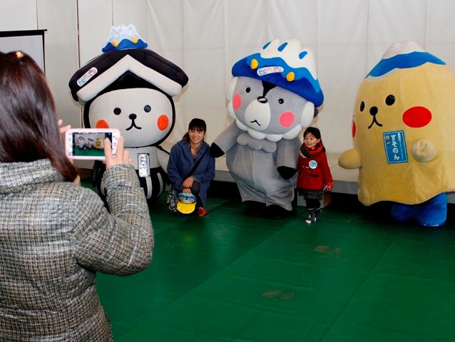 日頃の応援に感謝　おおまぴょん感謝祭　ＯＳＴとご近所キャラが勢揃い