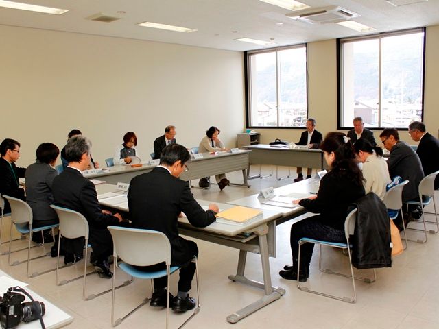 大町市子ども・子育て審議会　第１回審議会を開催