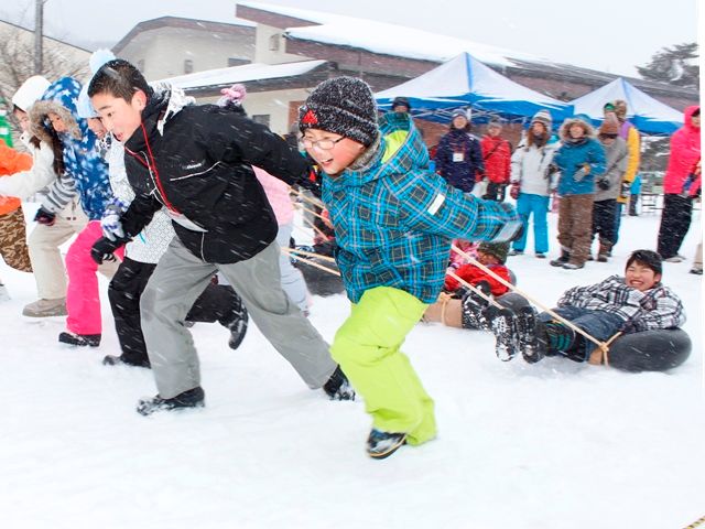 寒さに負けず２５０人が雪を楽しむ　雪上大運動会