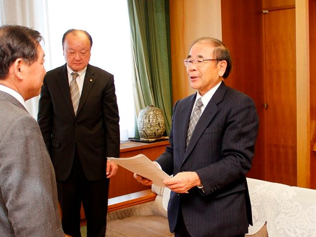 市の施設の適正化や費用削減を答申　行政改革推進委員会