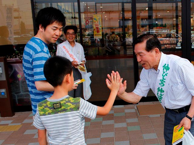 地域の活動で青少年健全育成へ　市内の団体が街頭啓発