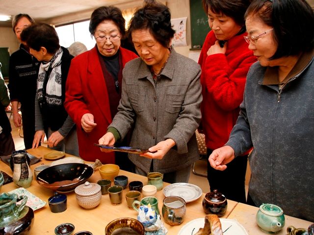陶芸の家で初窯出し